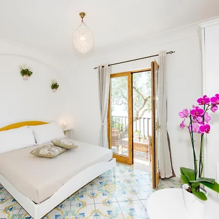 La Borragine Bed & Breakfast 4*